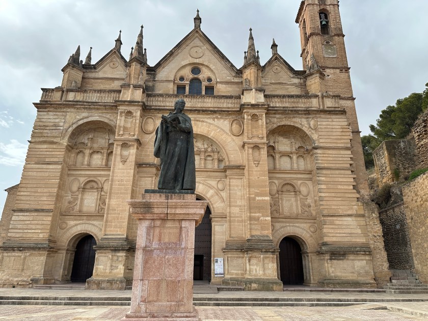 Standbeeld voor kerkgevel. 