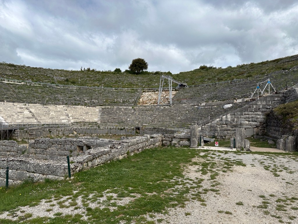 Openlucht theater van Dodoni, Centraal Griekenland