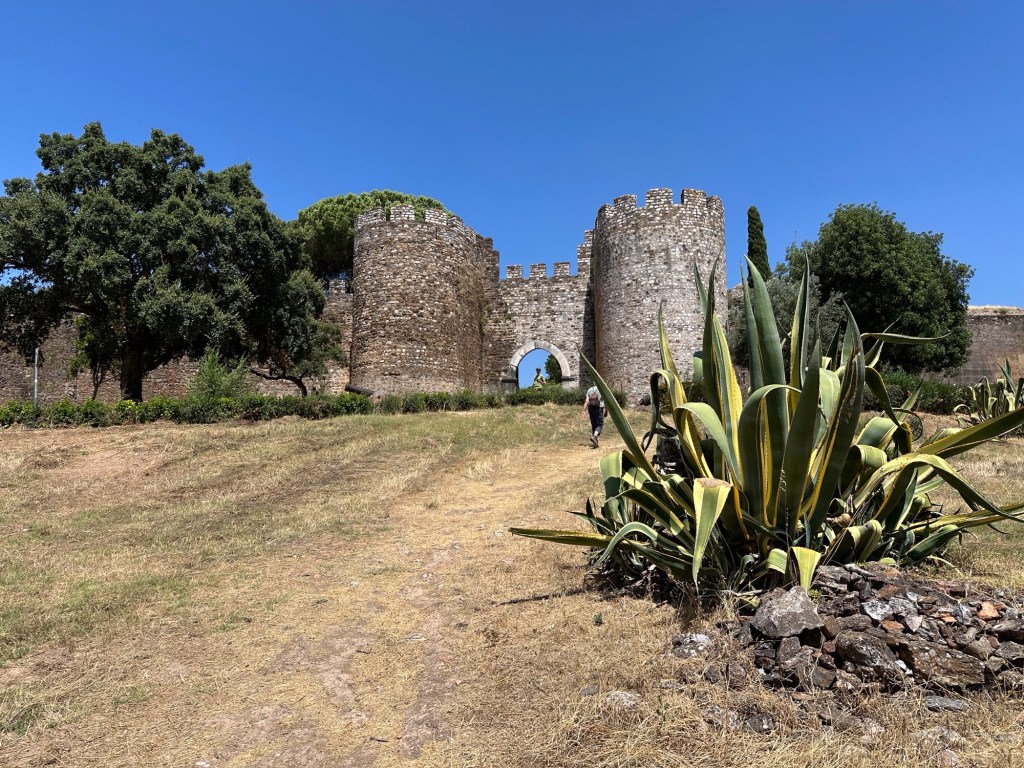 Castelo, Vila Viçosa: twee ronde stenen torens
