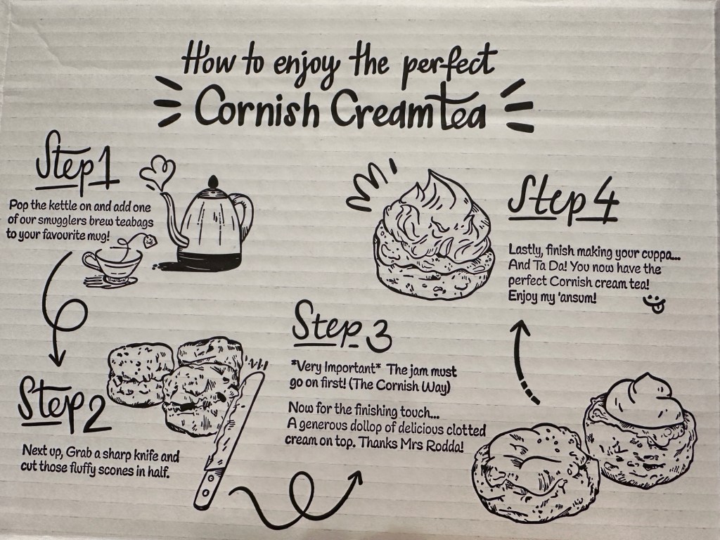 Het recept van Cornish Cream Tea met tekeningen afgebeeld. 