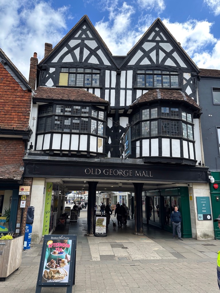 Salisbury, U.K.: Old George Mall