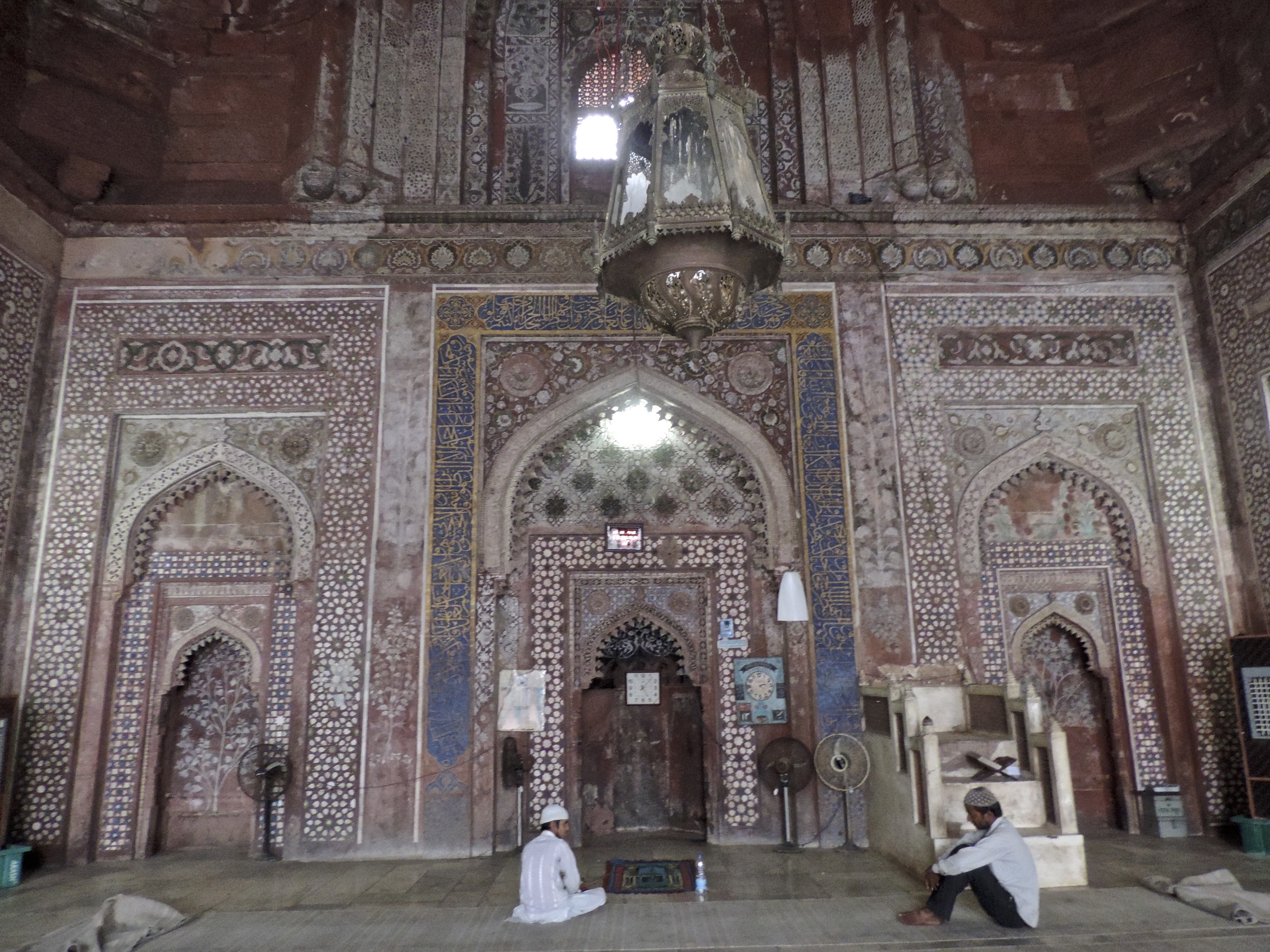 Binnenkant moskee in Fatehpur Sikri.
