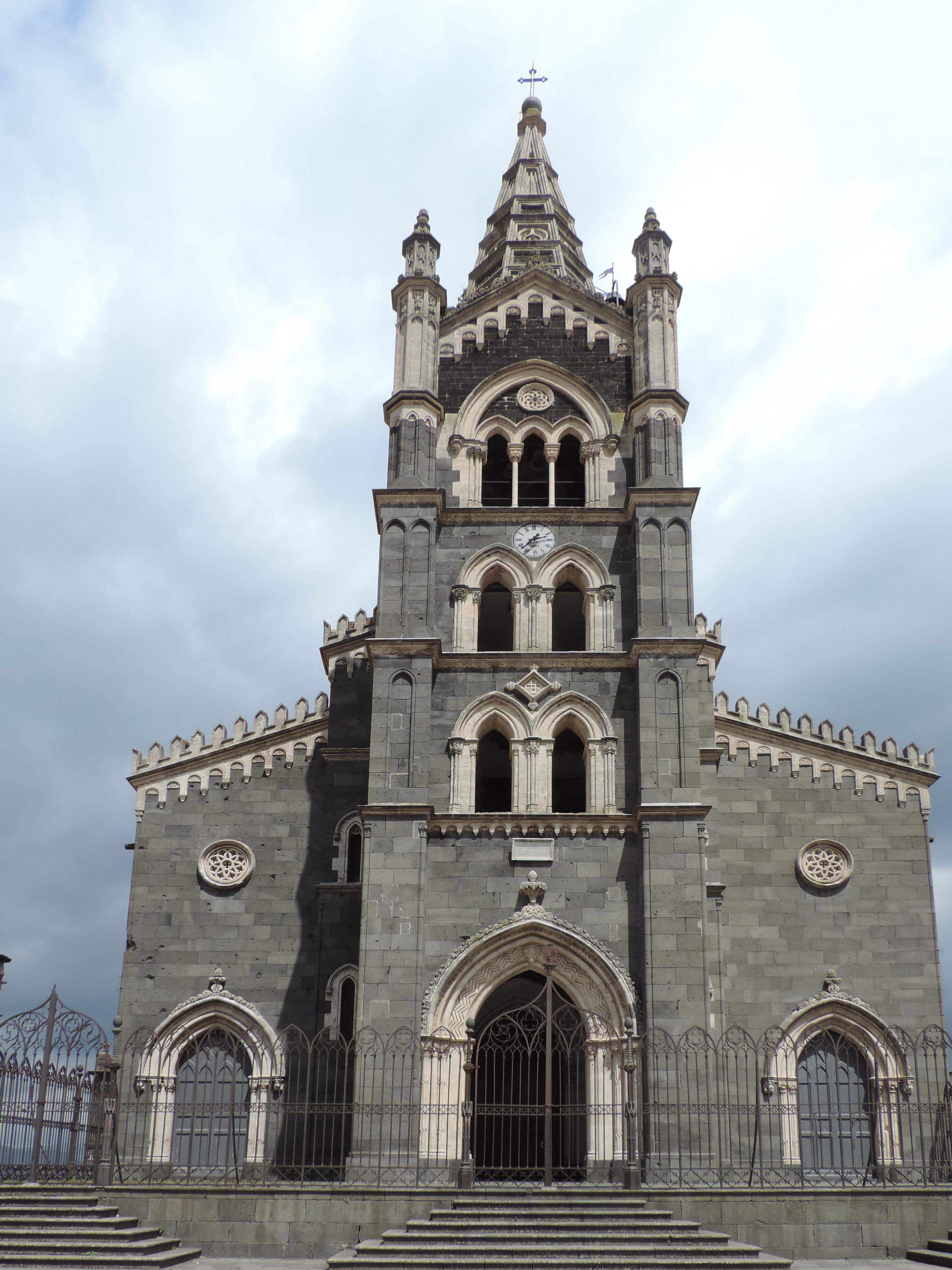 Grijze kerk van Randazzo.