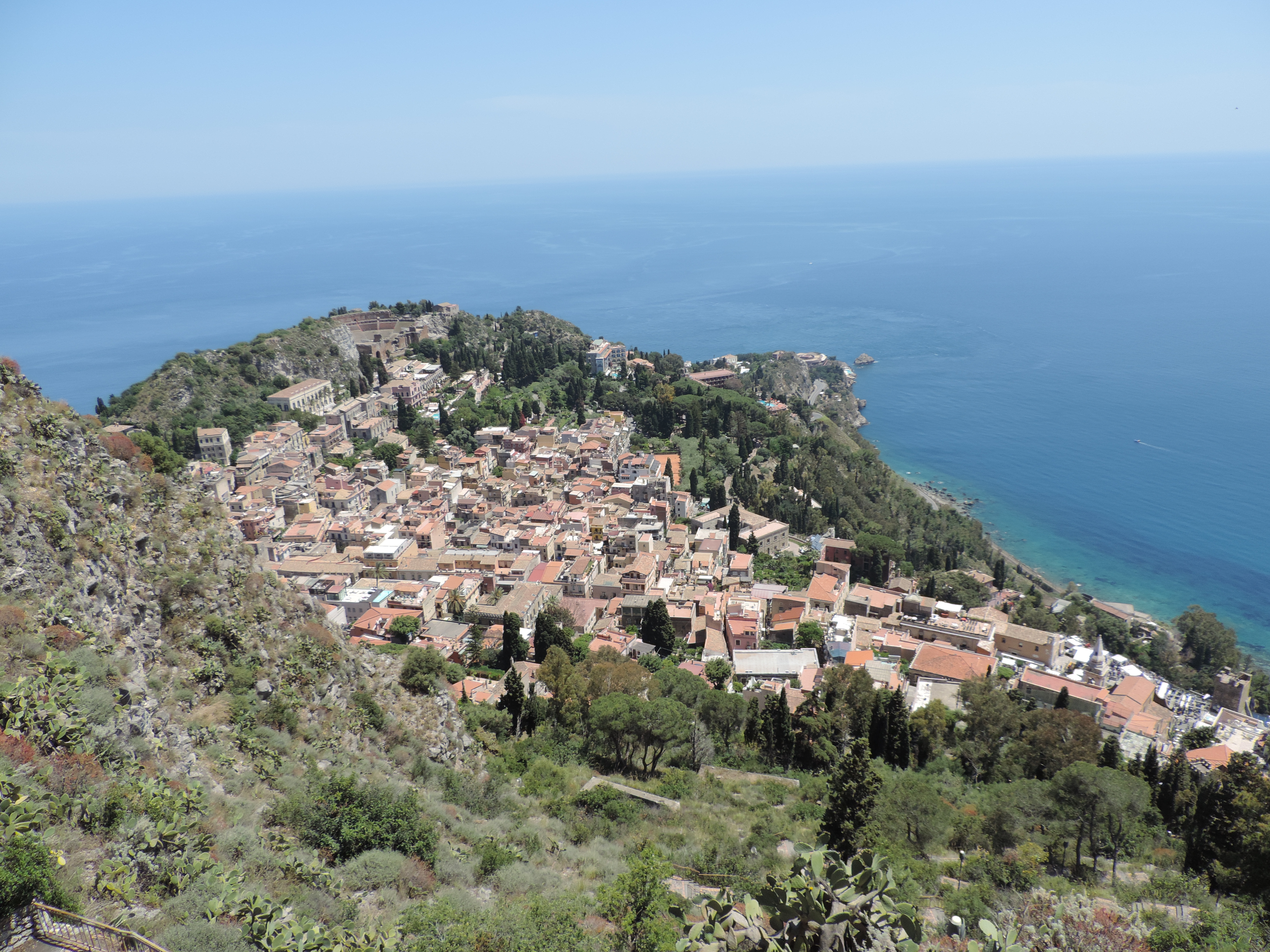 Taormina in bovenaanzicht.