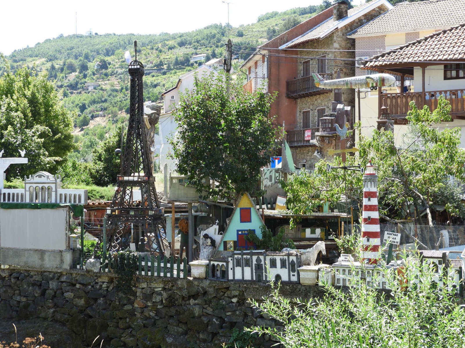 Mini-Eiffeltoren, Castelo en meer in het oude Bragança. 