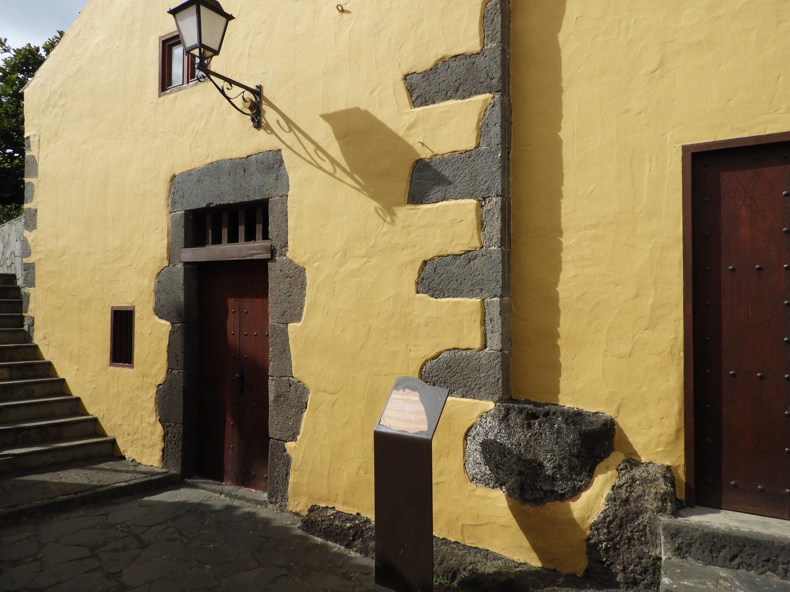 Molino gofio: beige huis.