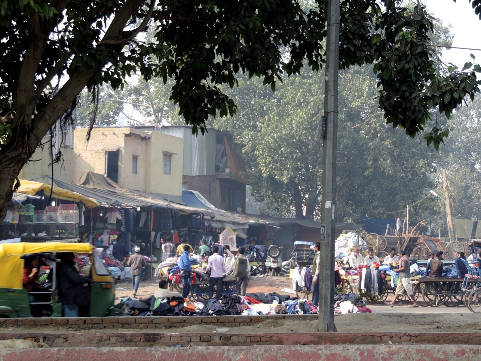 Drukke straat in Chandni Chowk.