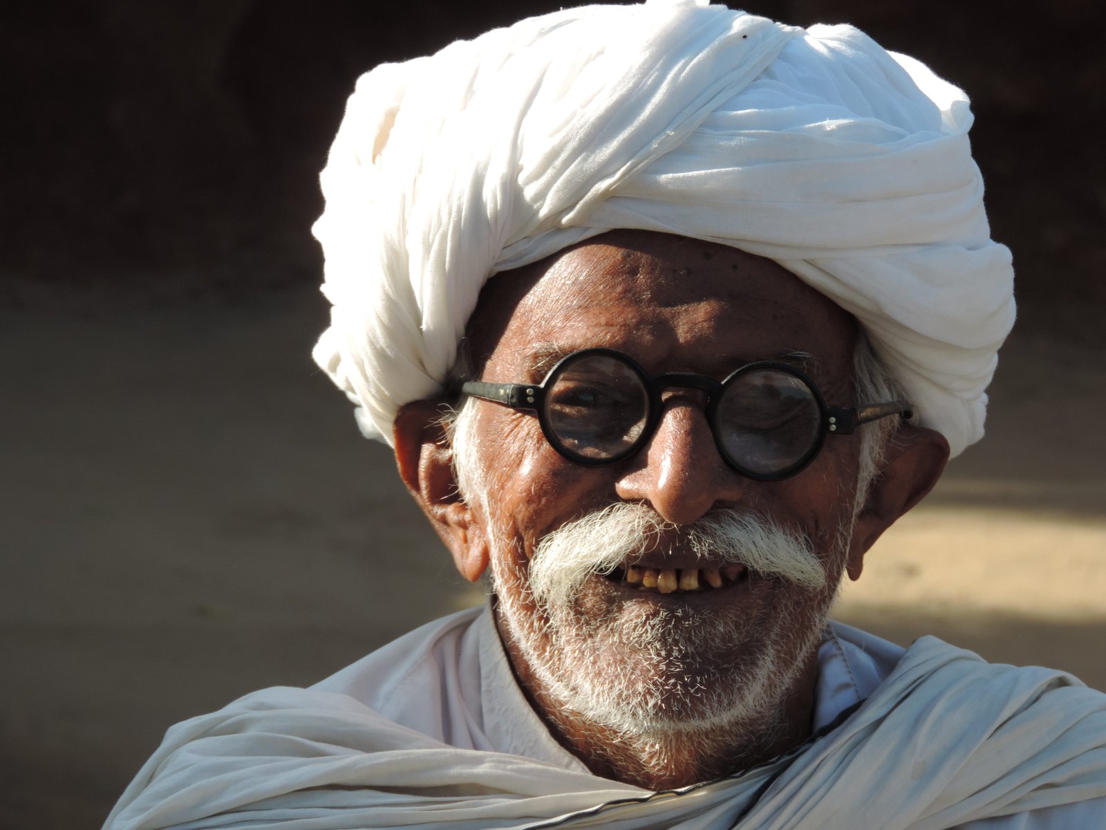 Portret van oudere Bishnoi man.