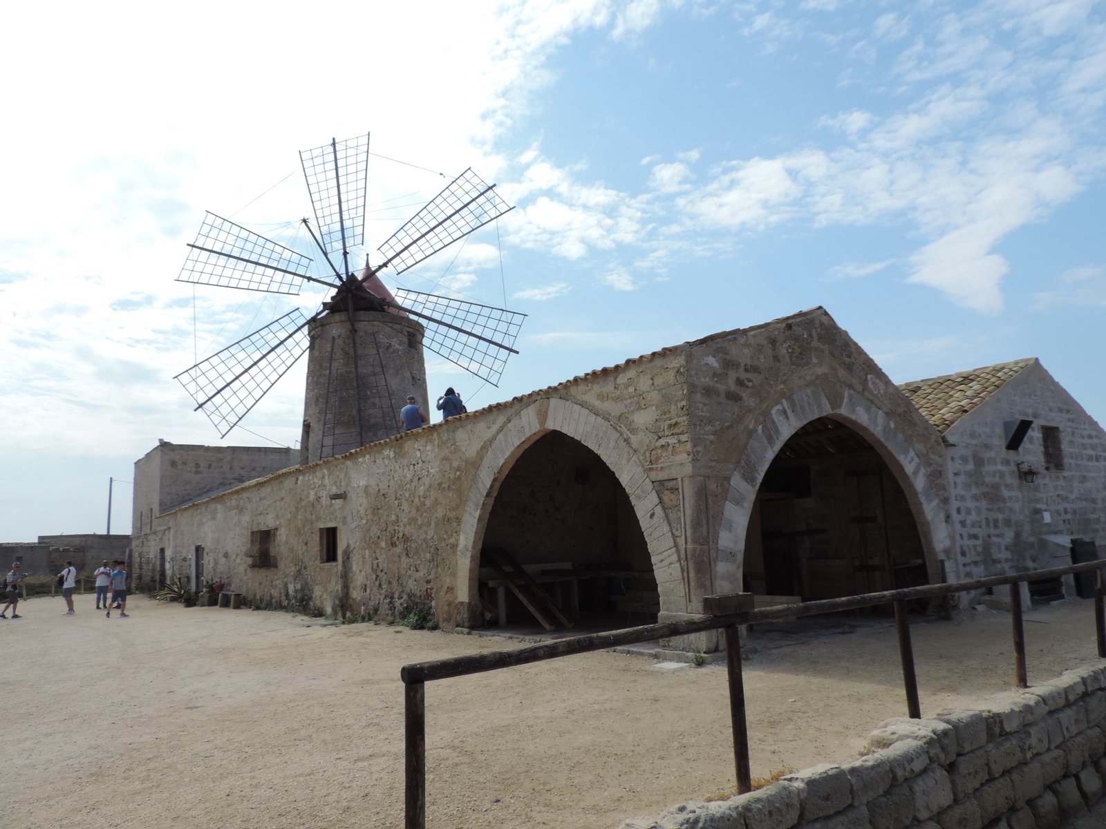Zoutmuseum van Culcasi met windmolen.