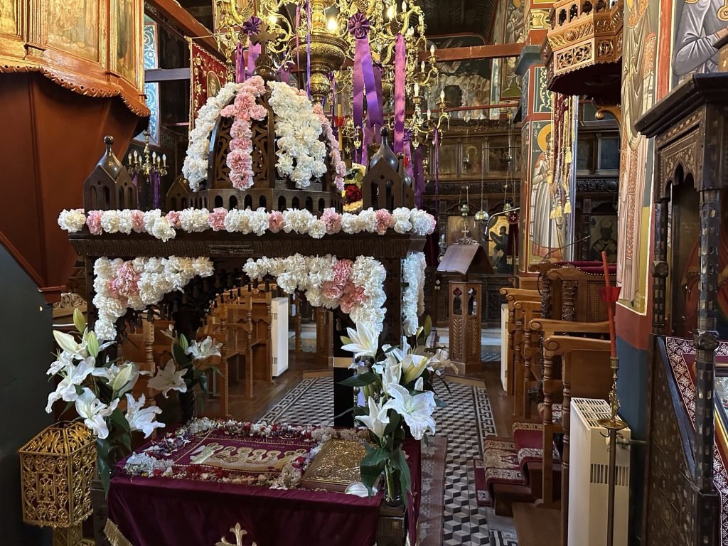 Interieur van de orthodoxe kerk van Aspragelli, Centraal Griekenland