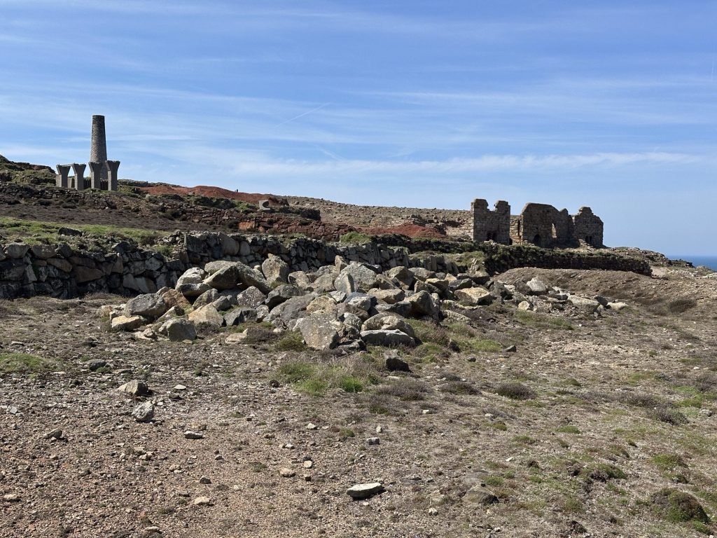 Panorama van de Levant kopermijn
