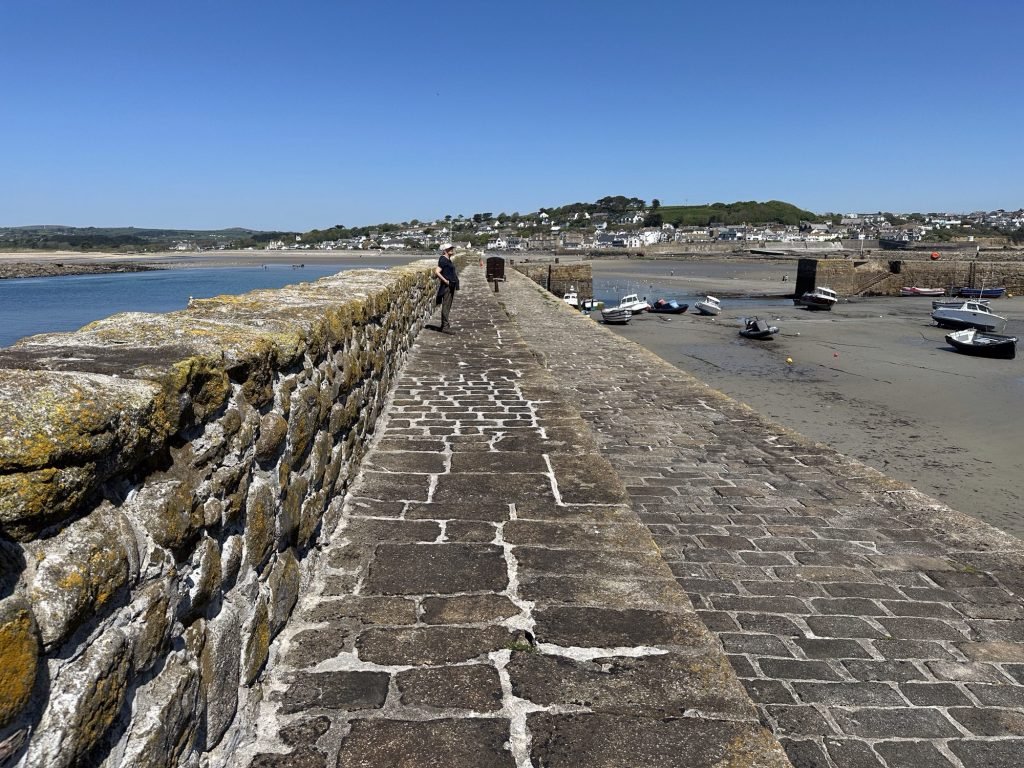 De haven van Saint Michaels Mount