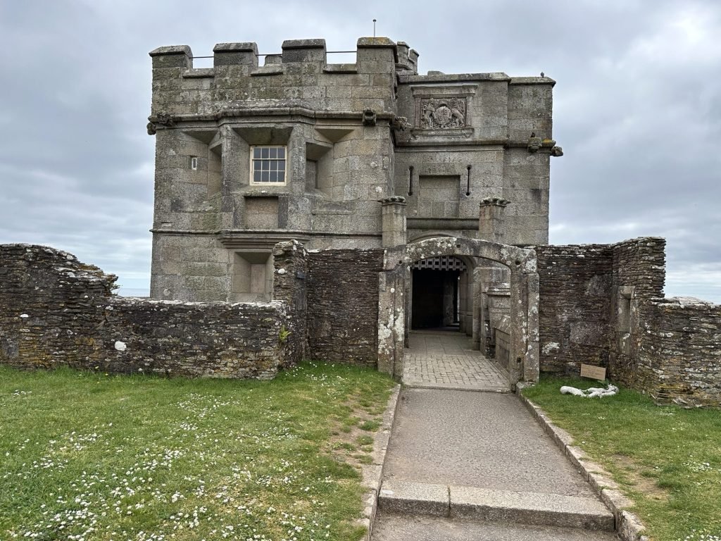 Close-up van de donjon van Pendennis Castle