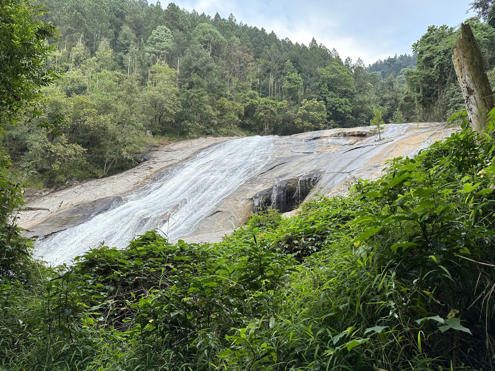 Debengeni Falls: waterval. 